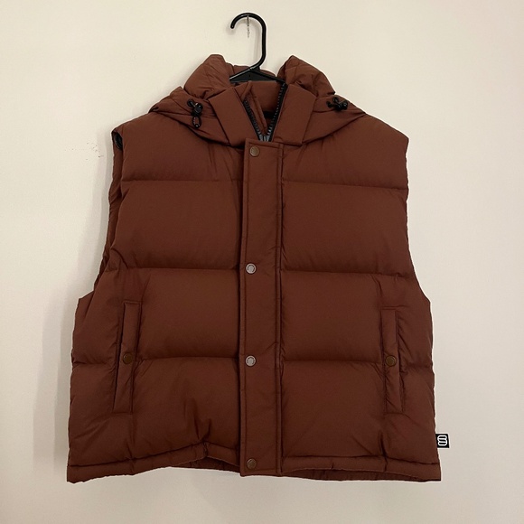 Aritzia Super Puff Vest size M Brown - Picture 1 of 4